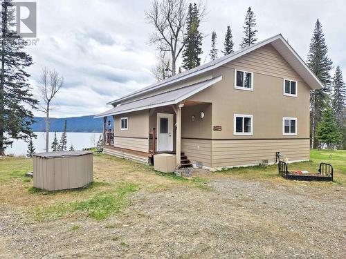 7132 Bowron Lake Road, Quesnel, BC - Outdoor