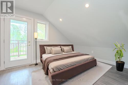 3940 Alcina Avenue, Innisfil, ON - Indoor Photo Showing Bedroom