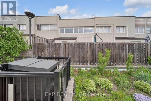 71 - 3050 Constitution Boulevard, Mississauga, ON - Outdoor