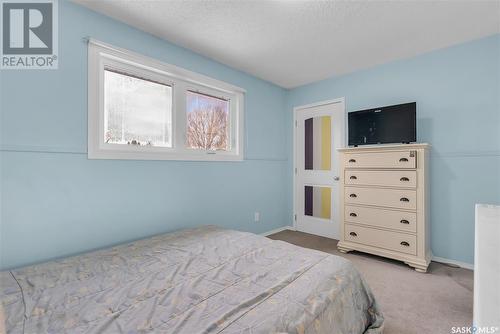 2 Blue Place, Saskatoon, SK - Indoor Photo Showing Bedroom