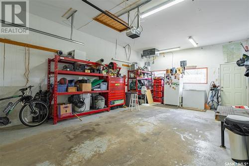 2 Blue Place, Saskatoon, SK - Indoor Photo Showing Garage