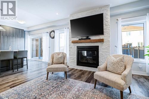 677 Mcmullen Street, Shelburne, ON - Indoor Photo Showing Living Room With Fireplace