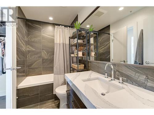 1181 Sunset Drive Unit# 2501, Kelowna, BC - Indoor Photo Showing Bathroom