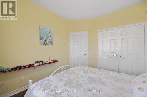301 - 385 Lakebreeze Drive, Clarington, ON - Indoor Photo Showing Bedroom