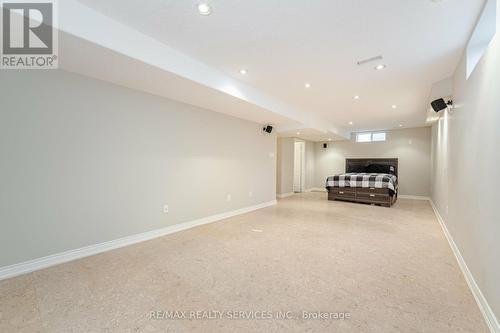 32 Chantler Road W, New Tecumseth, ON - Indoor Photo Showing Other Room