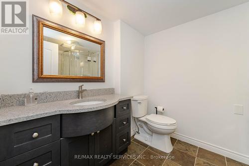 32 Chantler Road W, New Tecumseth, ON - Indoor Photo Showing Bathroom