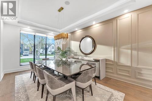 1060 Melvin Avenue, Oakville, ON - Indoor Photo Showing Dining Room