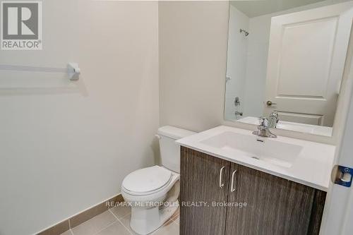 505 - 39 Annie Craig Drive, Toronto, ON - Indoor Photo Showing Bathroom