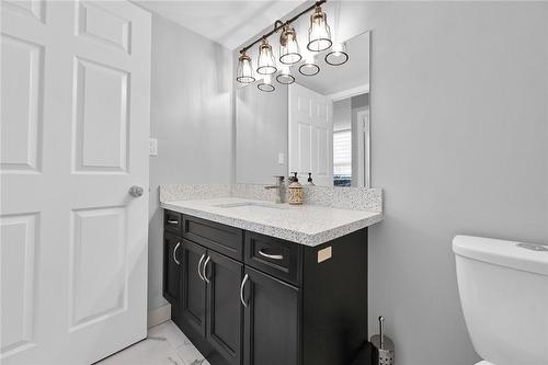 99 Donn Avenue|Unit #109, Stoney Creek, ON - Indoor Photo Showing Bathroom
