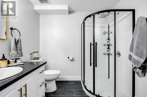 84 Foster Street, Wheatley, ON - Indoor Photo Showing Bathroom