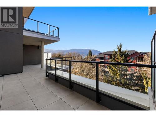 450 Groves Avenue Unit# 502, Kelowna, BC - Outdoor With Exterior