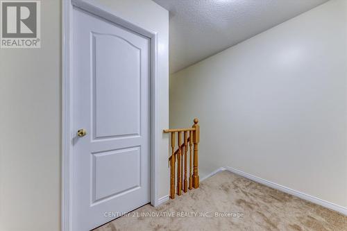 385 Murray Ross Parkway N, Toronto, ON - Indoor Photo Showing Other Room
