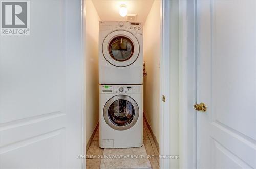 385 Murray Ross Parkway N, Toronto, ON - Indoor Photo Showing Laundry Room