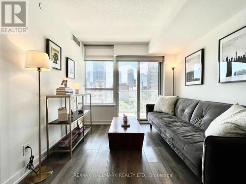 1501 - 365 Church Street, Toronto, ON - Indoor Photo Showing Living Room