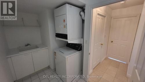 615 - 3181 Bayview Avenue N, Toronto, ON - Indoor Photo Showing Laundry Room