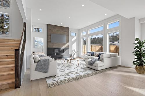 4619 Fordham Road, Kelowna, BC - Indoor Photo Showing Living Room