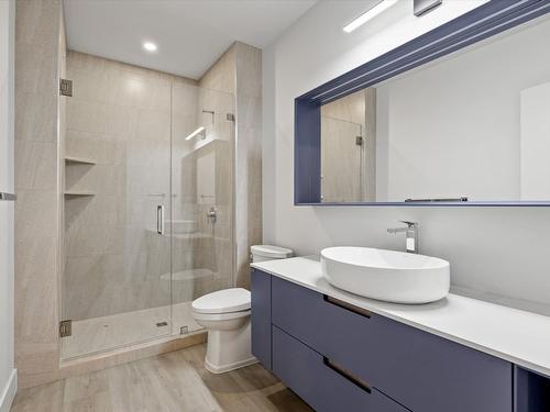 4619 Fordham Road, Kelowna, BC - Indoor Photo Showing Bathroom