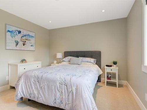 3112 Riesling Way, West Kelowna, BC - Indoor Photo Showing Bedroom