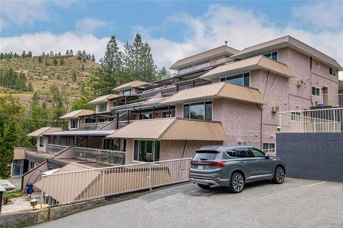 402-1390 Penticton Avenue, Penticton, BC - Outdoor