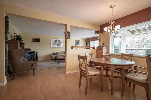 402-1390 Penticton Avenue, Penticton, BC - Indoor Photo Showing Dining Room