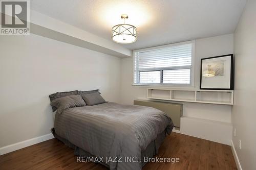 205 - 80 Athol Street E, Oshawa, ON - Indoor Photo Showing Bedroom