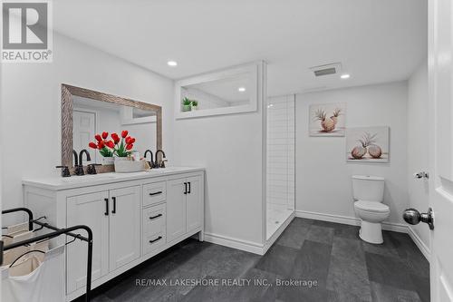 9451 Hutsell Road, Hamilton Township, ON - Indoor Photo Showing Bathroom