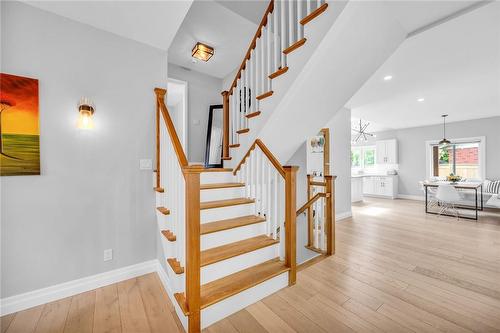 40 Driftwood Court, Grimsby, ON - Indoor Photo Showing Other Room