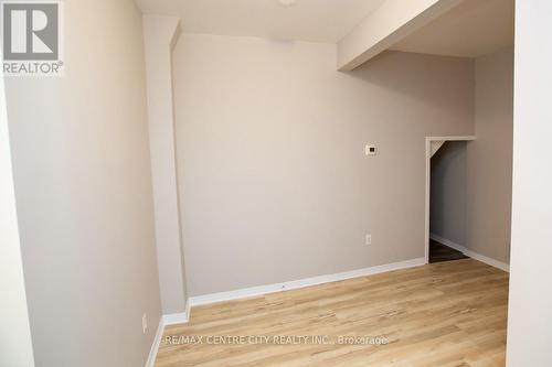 458 Adelaide Street N, London, ON - Indoor Photo Showing Other Room