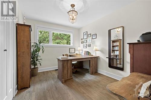 2173 Queensgrove Road, Ottawa, ON - Indoor Photo Showing Bedroom