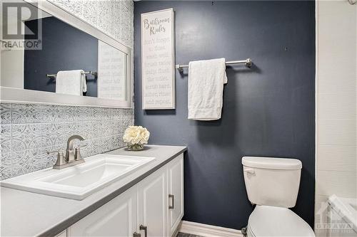 1505 Baseline Road Unit#315, Ottawa, ON - Indoor Photo Showing Bathroom