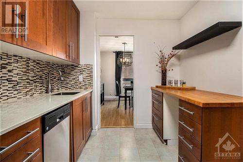 1505 Baseline Road Unit#315, Ottawa, ON - Indoor Photo Showing Kitchen