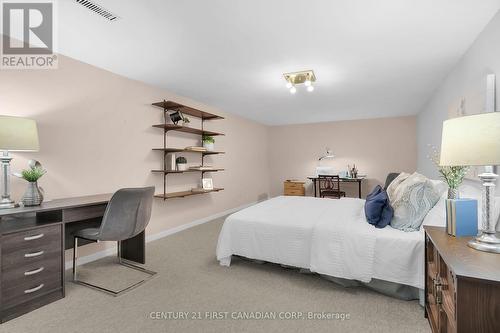 75 - 50 Fiddlers Green Road, London, ON - Indoor Photo Showing Bedroom