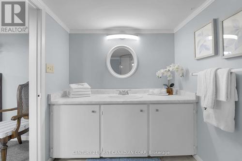 75 - 50 Fiddlers Green Road, London, ON - Indoor Photo Showing Bathroom