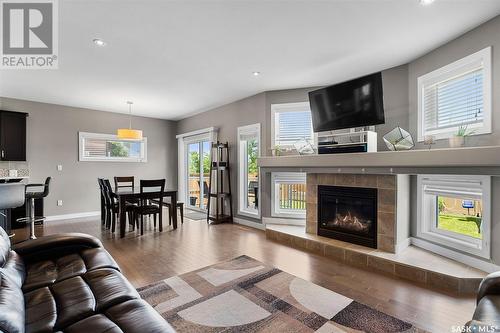 302 Pichler Crescent, Saskatoon, SK - Indoor Photo Showing Living Room With Fireplace