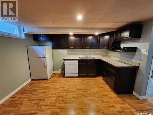 1141 Hastings Street, Moose Jaw, SK - Indoor Photo Showing Kitchen