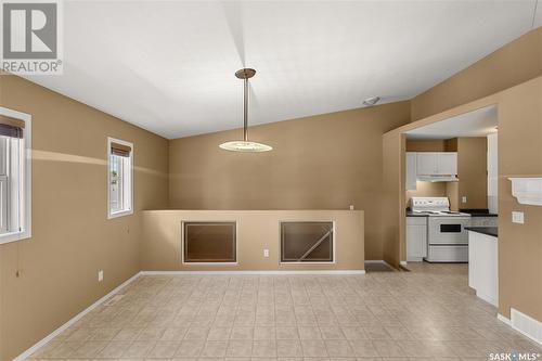 204D 141 105Th Street W, Saskatoon, SK - Indoor