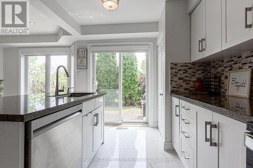 78 - 1240 Westview Terrace, Oakville, ON - Indoor Photo Showing Kitchen