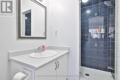 129 - 7360 Zinnia Place E, Mississauga, ON - Indoor Photo Showing Bathroom