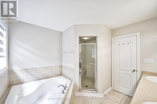 1094 Agram Drive, Oakville, ON - Indoor Photo Showing Bathroom