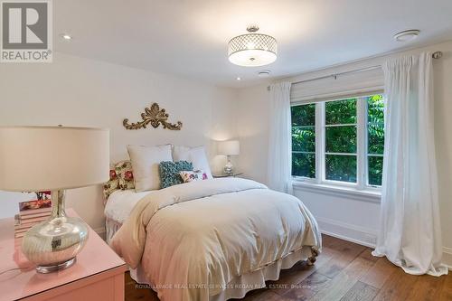 2050 Dickson Road, Mississauga, ON - Indoor Photo Showing Bedroom