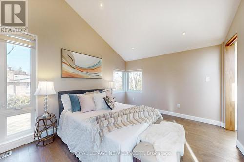 24 Fleetwell Court, Toronto, ON - Indoor Photo Showing Bedroom