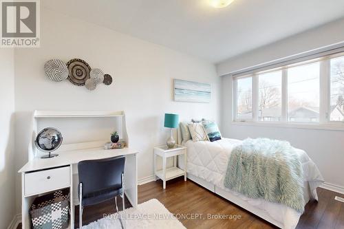24 Fleetwell Court, Toronto, ON - Indoor Photo Showing Bedroom