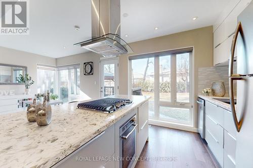 24 Fleetwell Court, Toronto, ON - Indoor Photo Showing Kitchen With Upgraded Kitchen