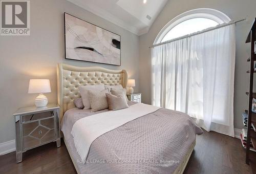 102 Ruggles Avenue, Richmond Hill, ON - Indoor Photo Showing Bedroom