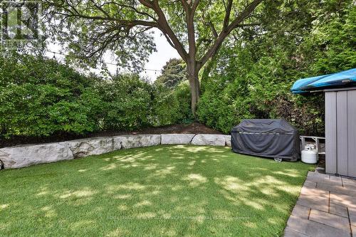 218 Vance Drive, Oakville, ON - Outdoor