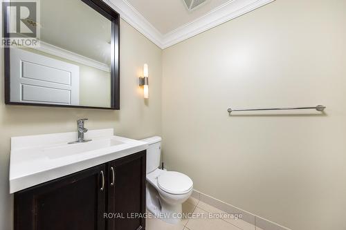 Th4 - 15 Viking Lane, Toronto, ON - Indoor Photo Showing Bathroom