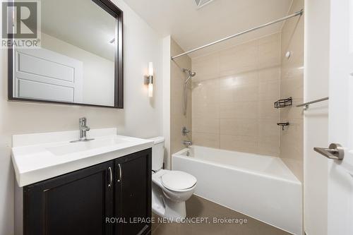 Th4 - 15 Viking Lane, Toronto, ON - Indoor Photo Showing Bathroom