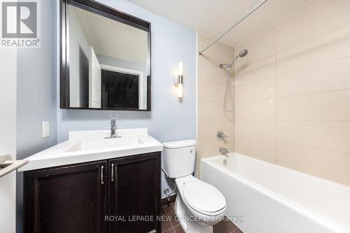 Th4 - 15 Viking Lane, Toronto, ON - Indoor Photo Showing Bathroom