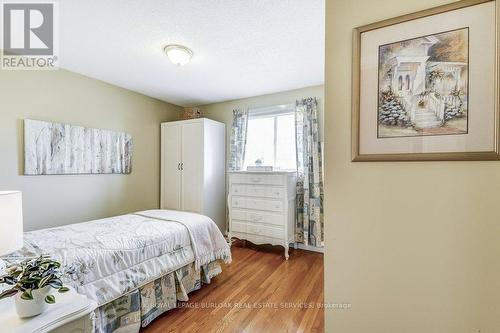 110 Fairington Crescent, Hamilton, ON - Indoor Photo Showing Bedroom