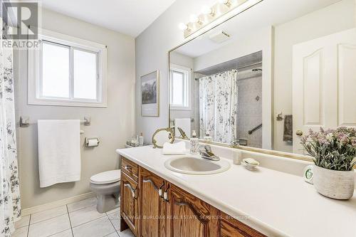 110 Fairington Crescent, Hamilton, ON - Indoor Photo Showing Bathroom